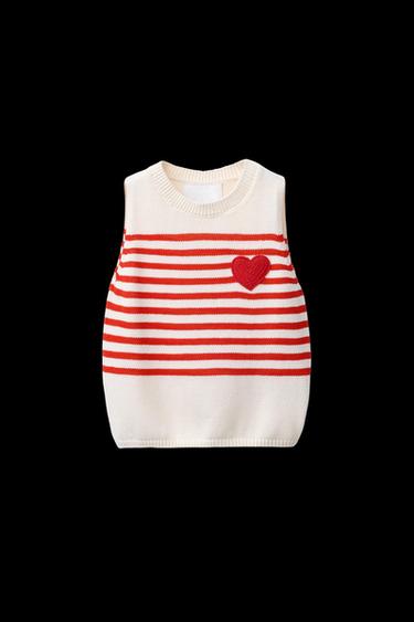 GESTREIFTES STRICKTOP MIT HERZAUFNHÄHER - Cremefarben / Rot von Zara - Bild 0