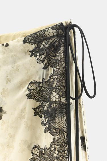 FALDA PANTALÓN ESTAMPADO ENCAJE - Crudo / Negro de Zara