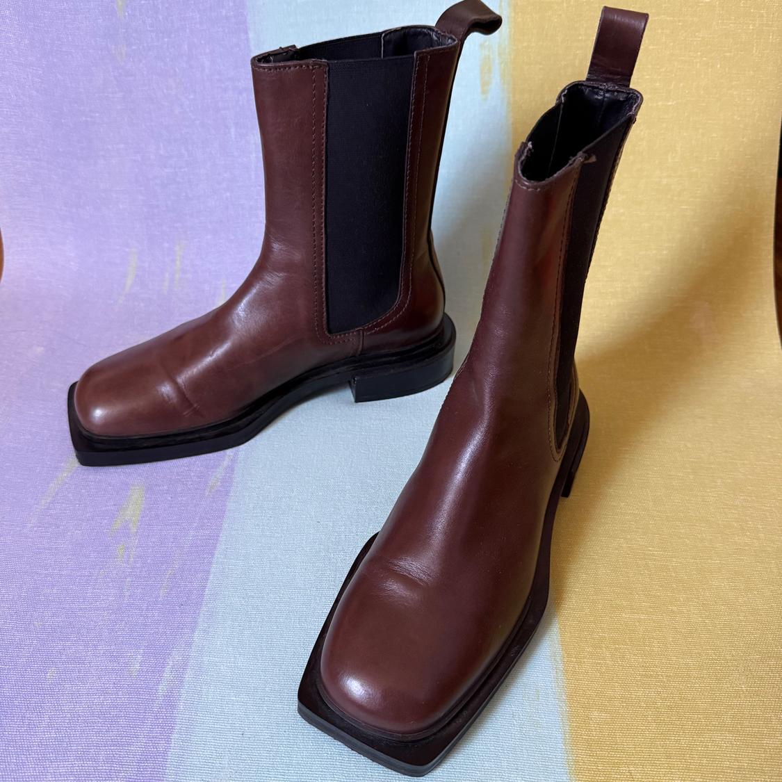 LEATHER CHELSEA BOOTS - Image 4