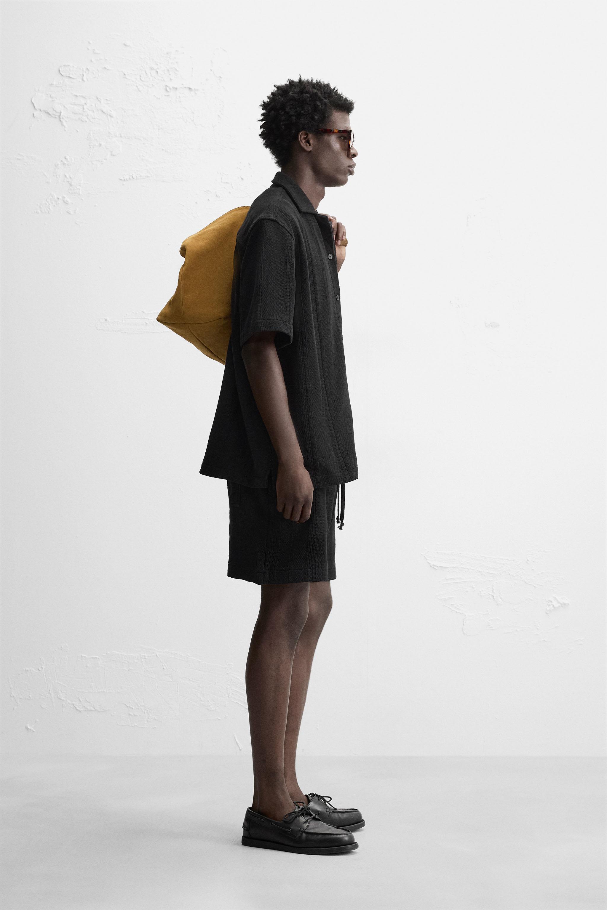 JACQUARD TEXTURED SHORTS