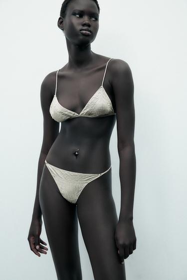 ТРУСЫ ТАНГА ИЗ РЕЛЬЕФНОГО ШЕЛКА — ЖЕЛТОВАТО-БЕЛЫЙ от Zara