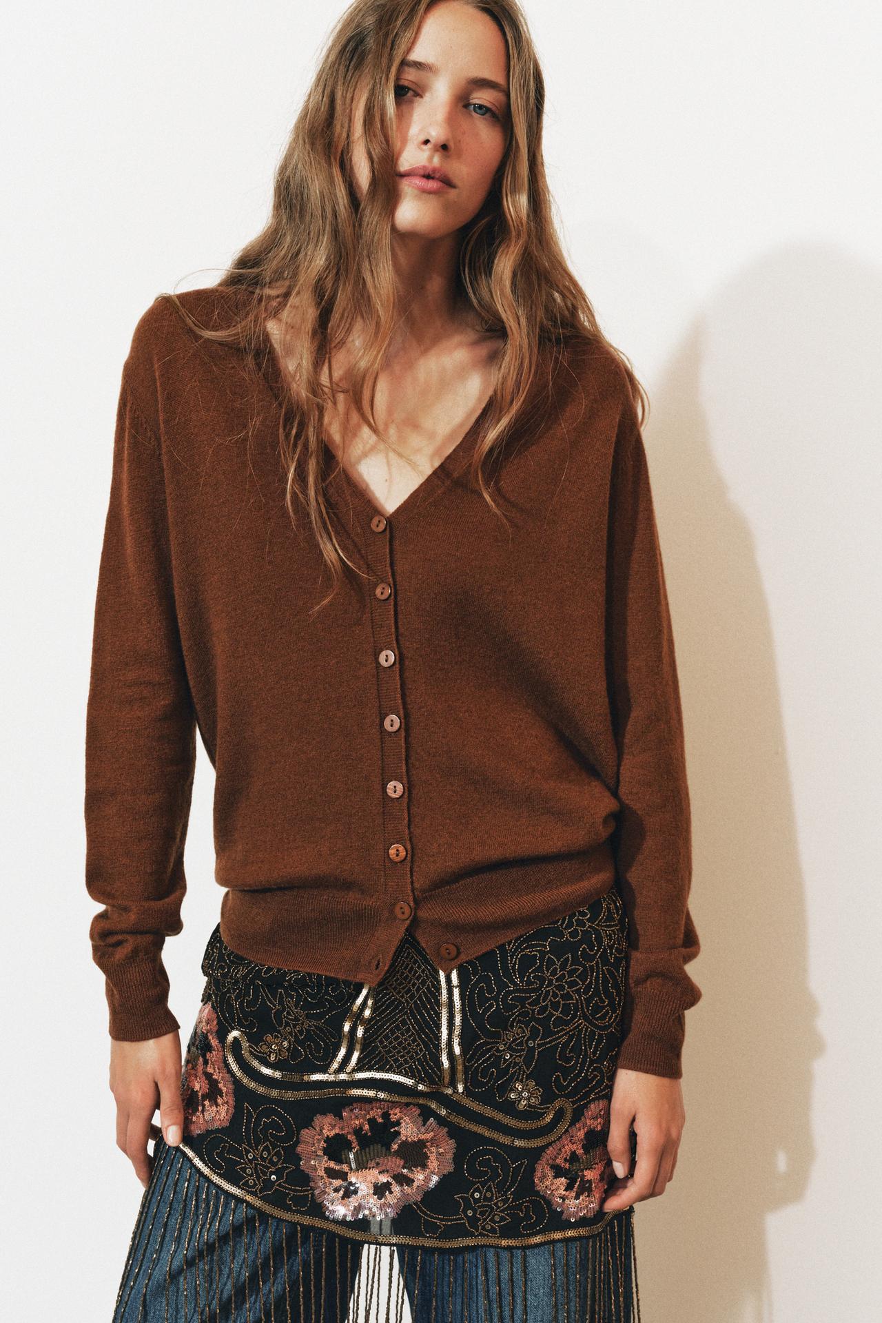 EXTRA-SOFT 100% WOOL CARDIGAN — Brown