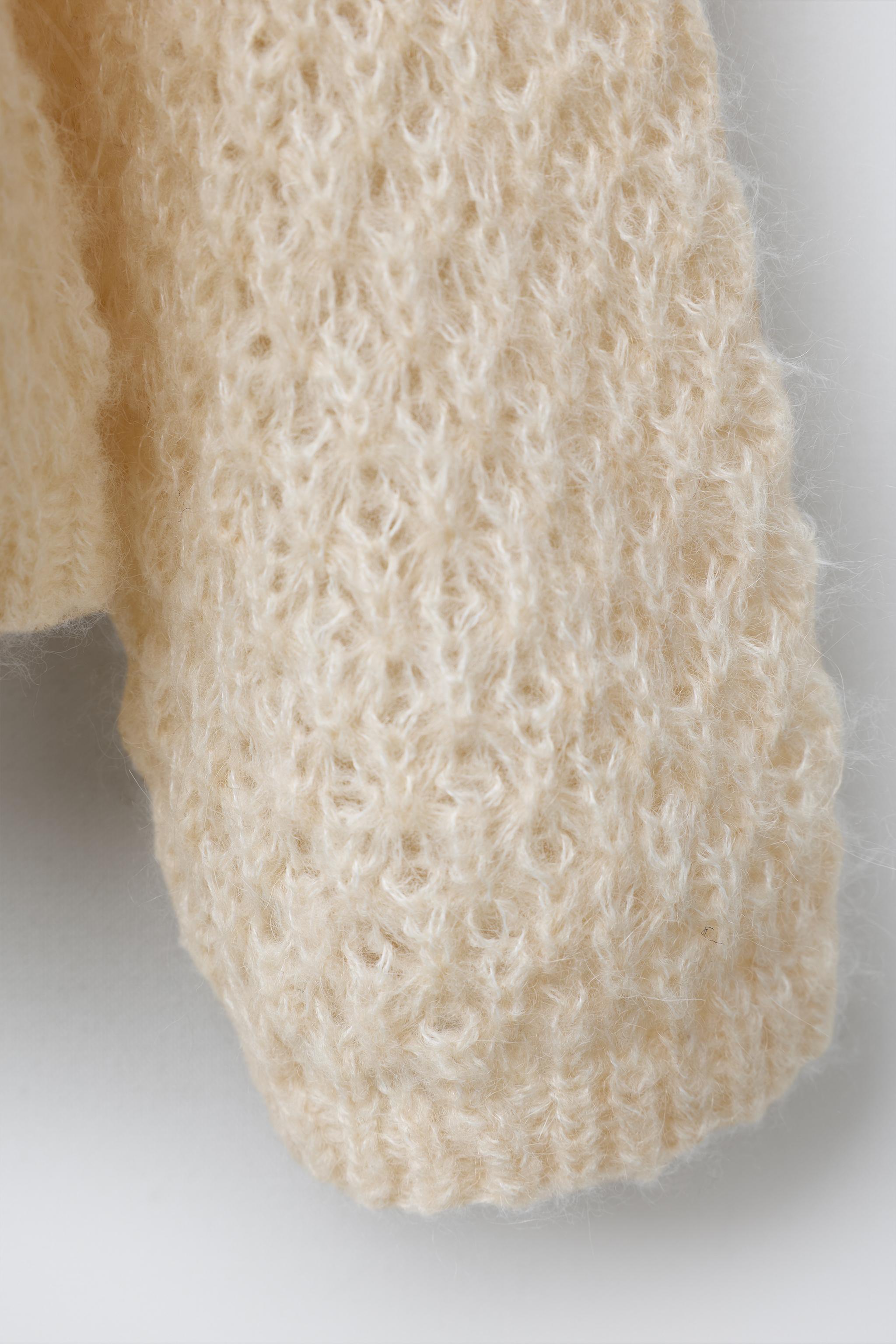 GILET EN MAILLE AVEC LAINE ET ALPAGA