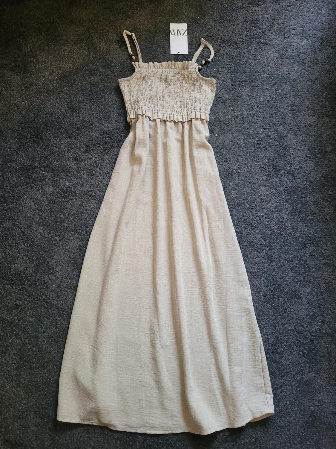 MIDI DRESS WITH SMOCKED DETAIL - Image 5