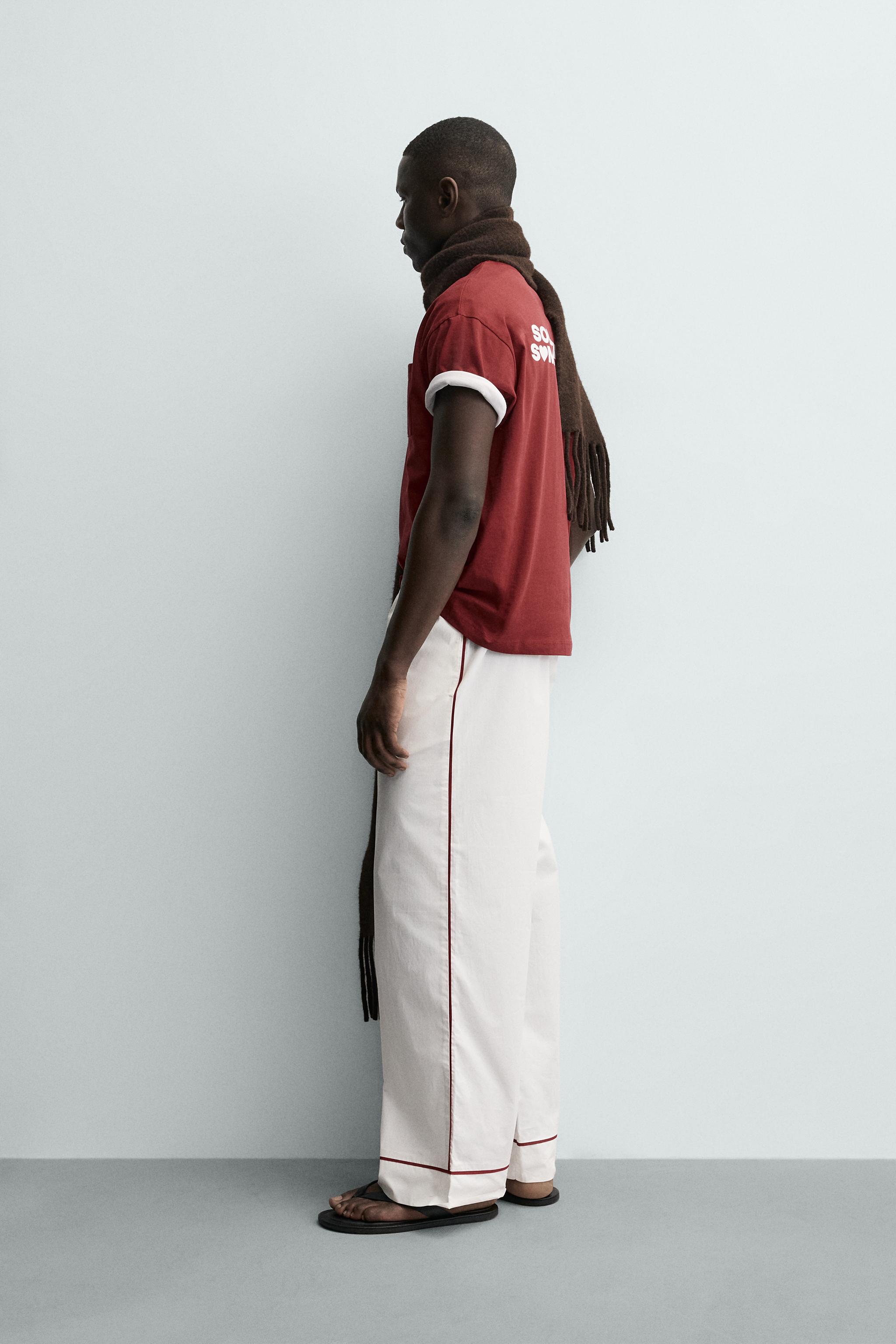 PRINTED TEXT POCKET T-SHIRT