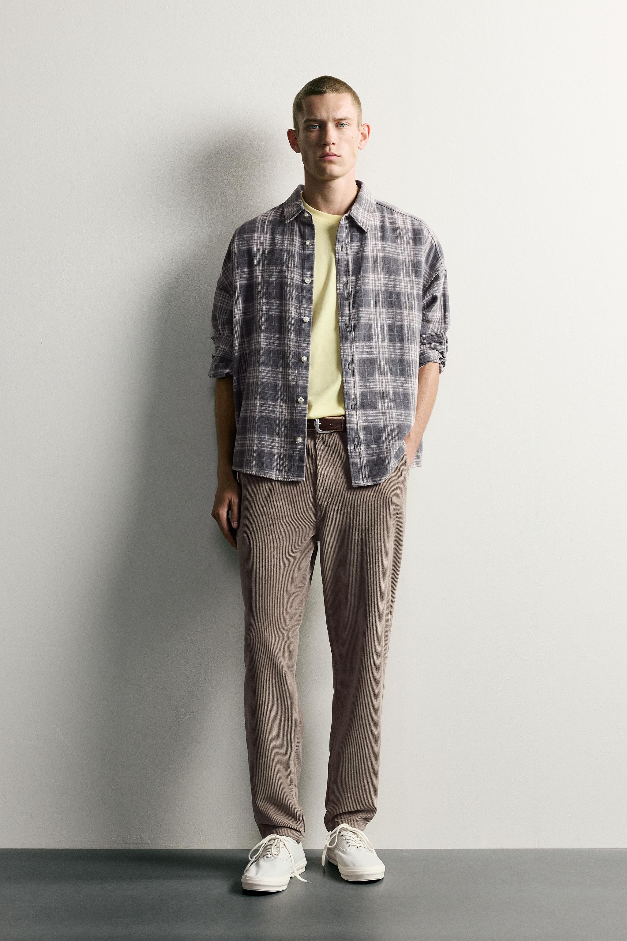 PANTALON COUPE CAROTTE EN VELOURS CÔTELÉ DÉLAVÉ
