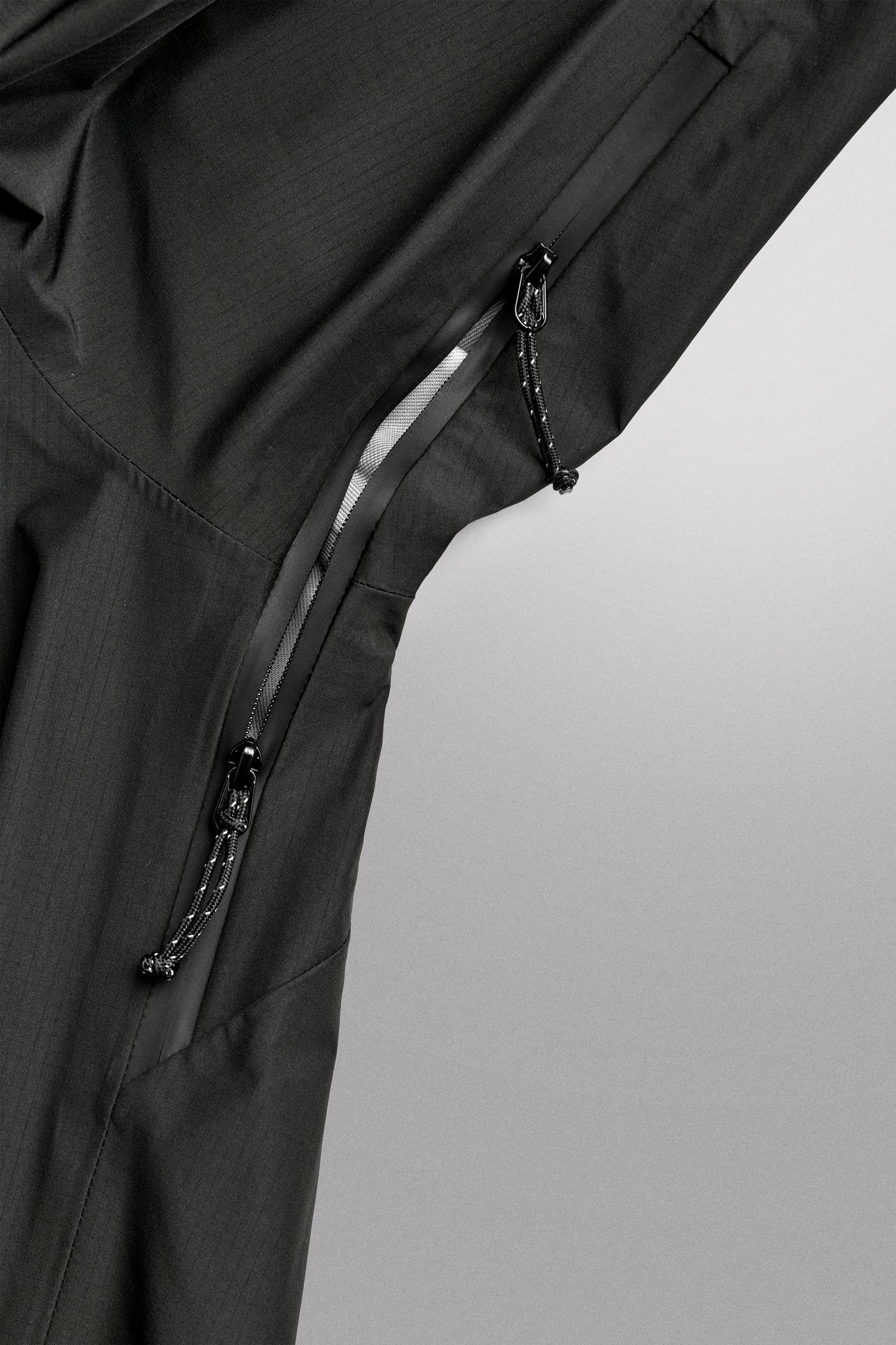 Мужская куртка Zara Waterproof Technical, цвет: Чёрный — фото 5