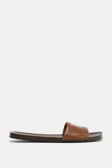 SANDALIA PLANA PEL SOFT - Marrón de Zara