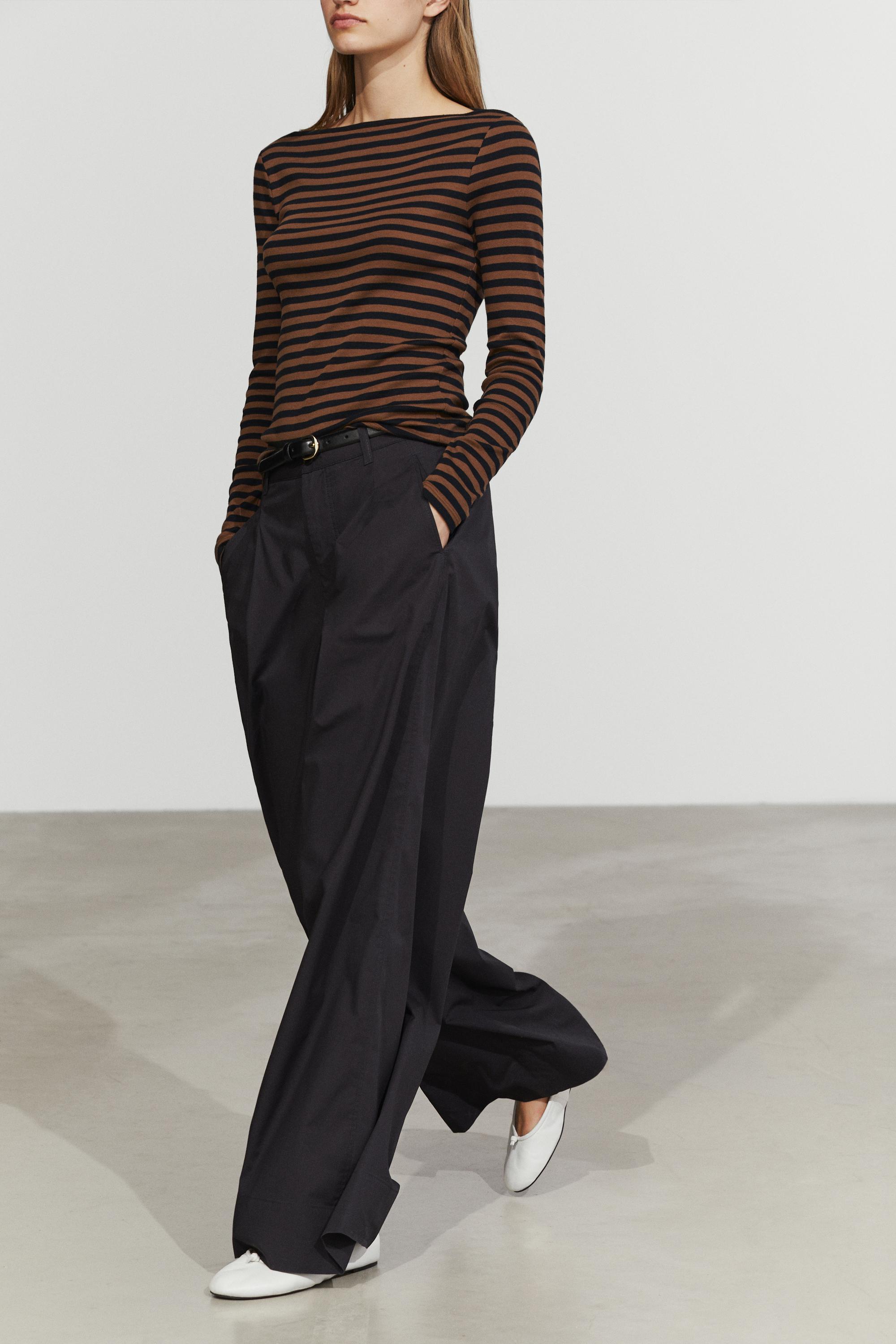 100% cotton striped boat neck T-shirt