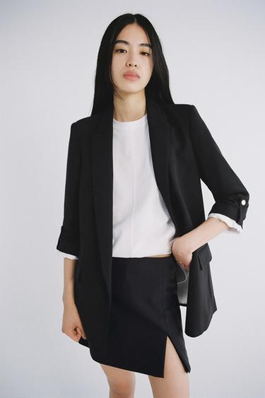 BLAZER WITH ROLLED-UP SLEEVES - Black by Zara