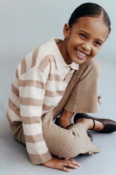 POLO PUNTO RAYAS BOLSILLO CORAZÓN - Crudo / Beige de Zara