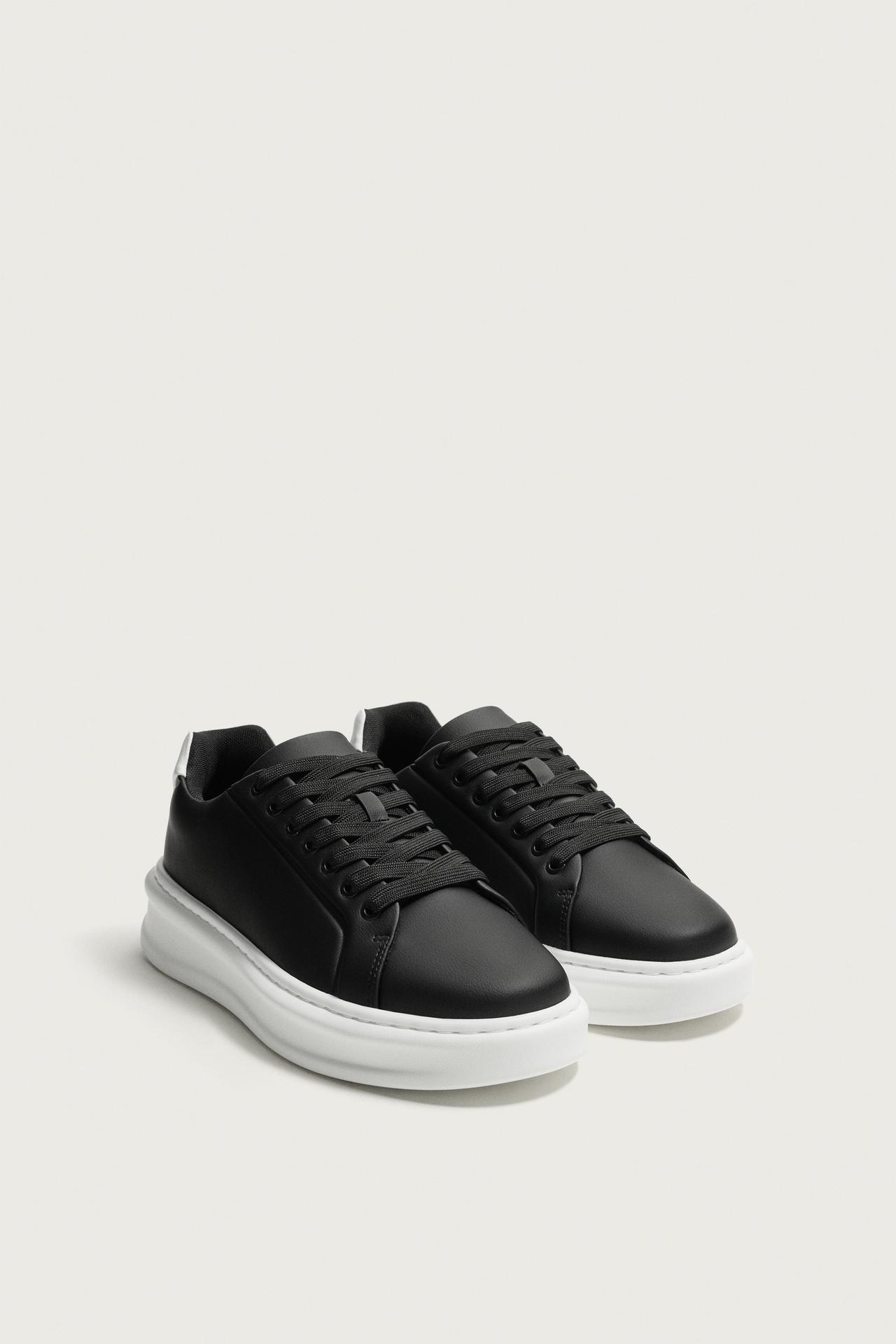 HEEL DETAIL SNEAKERS — Black