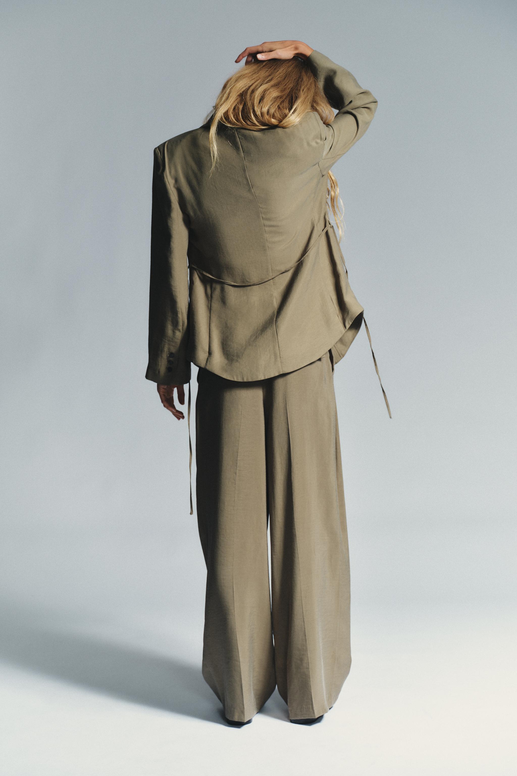 肩パッド入り細ベルトブレザー - ダークカーキ | ZARA Japan / 日本