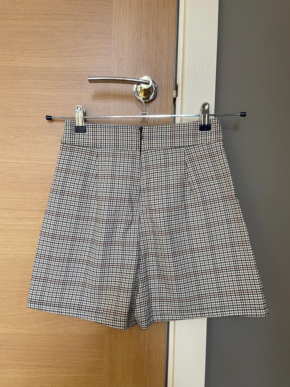 CHECK MINI BERMUDA SKORT - Image 2