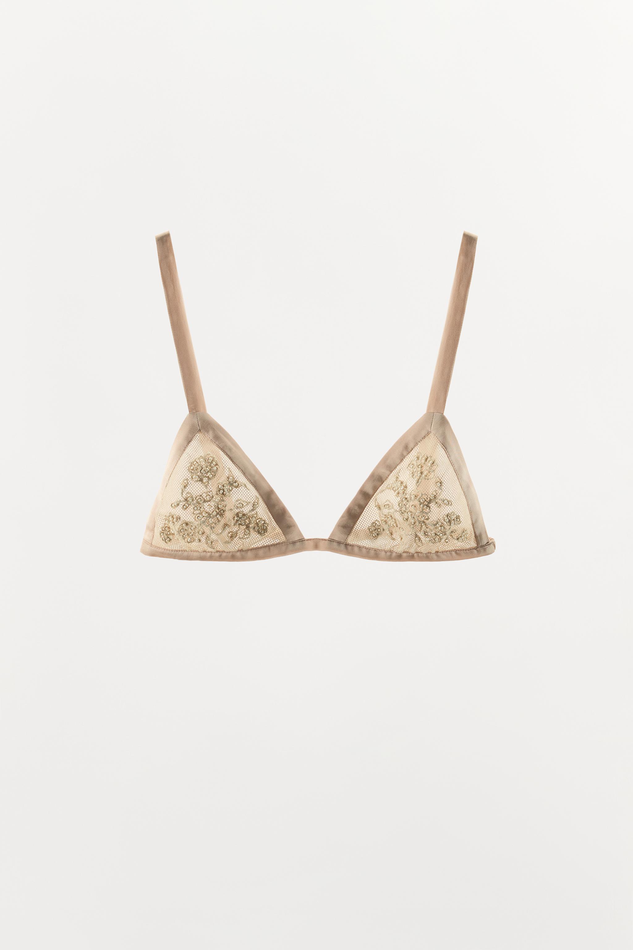 SOUTIEN-GORGE TRIANGLE EN DENTELLE AVEC FANTAISIE