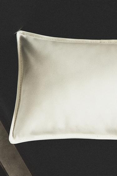 HOUSSE DE COUSSIN CUIR SURPIQÛRE - Écru de Zara - Image 5