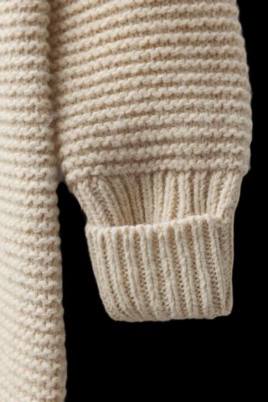 MONO LARGO PUNTO GRUESO CAPUCHA - Beige claro de Zara