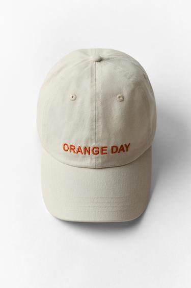 KEPER PET MET CONTRASTERENDE TEKST - Ecru van Zara