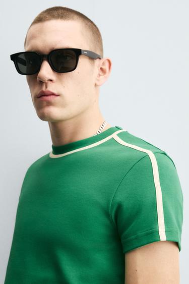 CAMISETA SLIM FIT CONTRASTE - Verde da Zara