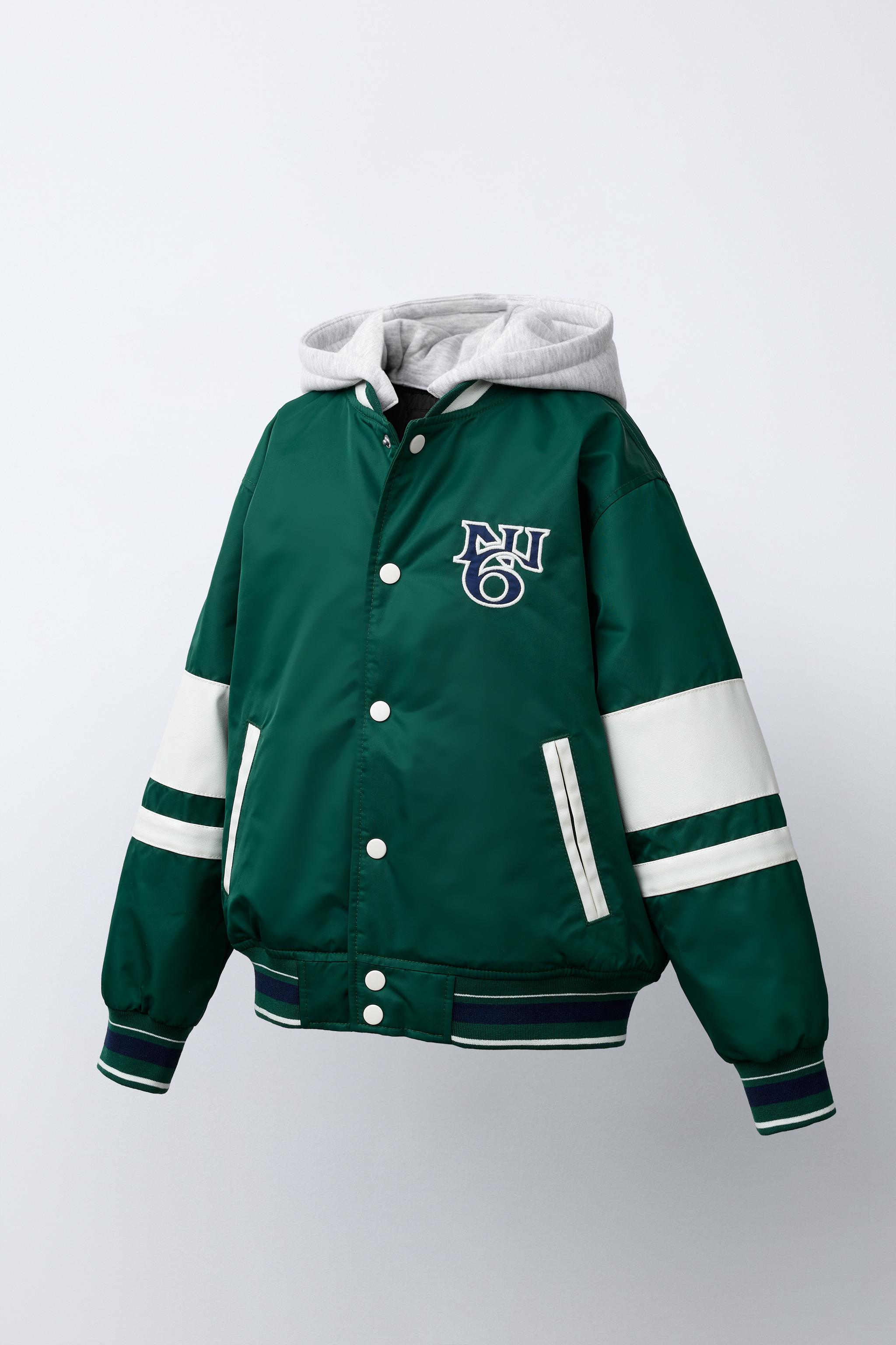 BLOUSON BOMBER EN NYLON AVEC INSCRIPTION ET CAPUCHE AMOVIBLE