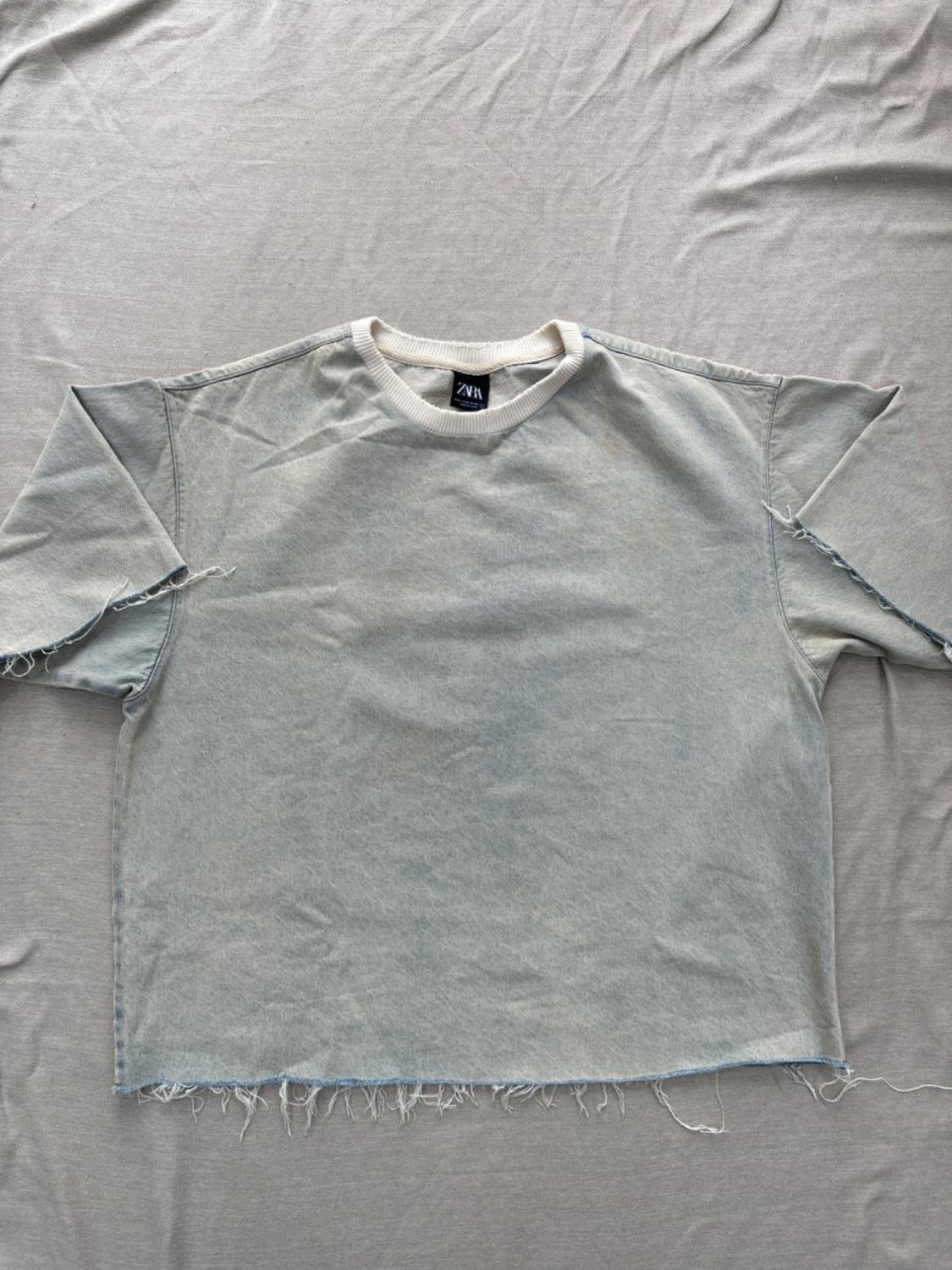 CROPPED DENIM SWEATSHIRT - Image 2