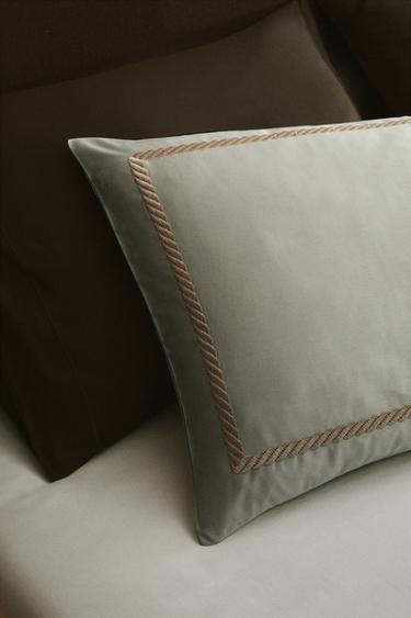 SATEEN PILLOWCASE WITH DECORATIVE EMBROIDERY - Green by Zara - Image 4