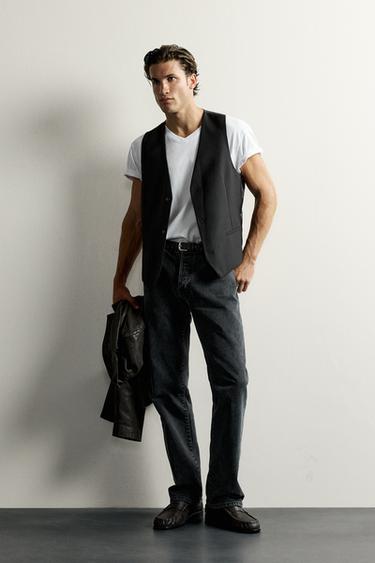 REGULAR FIT WAISTCOAT - Black by Zara
