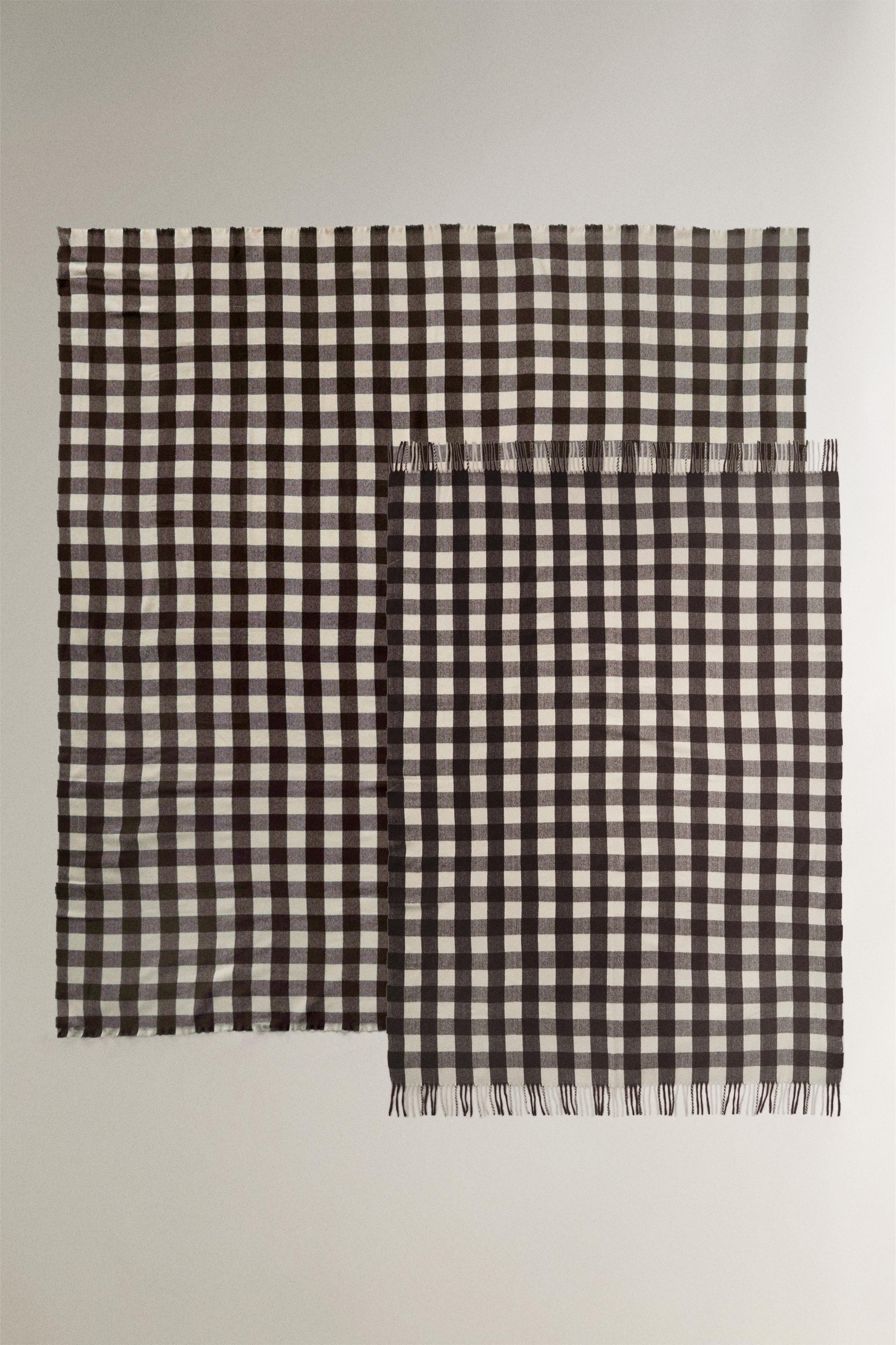 CHECKED THROW WITH FRINGING — Brown