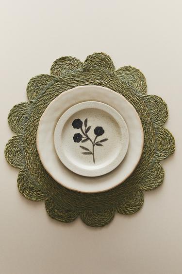 FLOWER RATTAN PLACEMAT - Greenish by Zara
