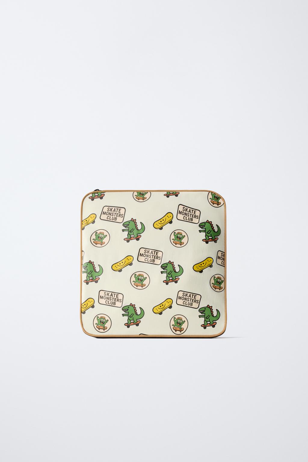 TRAVEL TOILETRY BAG