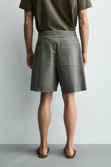 SHORT RELAXED FIT PLIS AVEC CEINTURE - Kaki de Zara - Image 2
