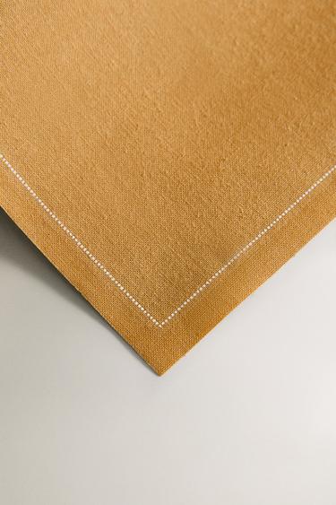 PACK OF REUSABLE NAPKINS (PACK OF 20) - Mustard by Zara - Image 2