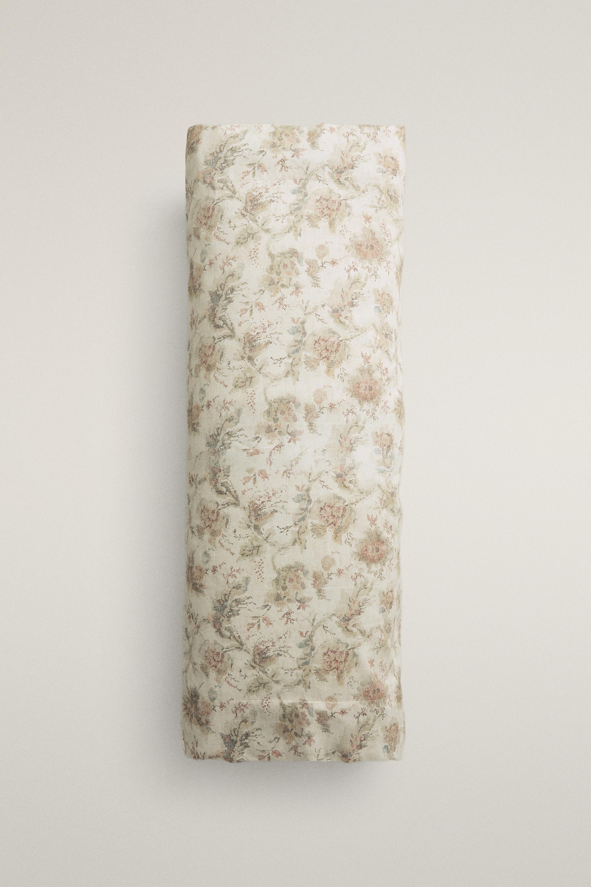 TAIE D’OREILLER FLEURS SATIN (300 FILS)
