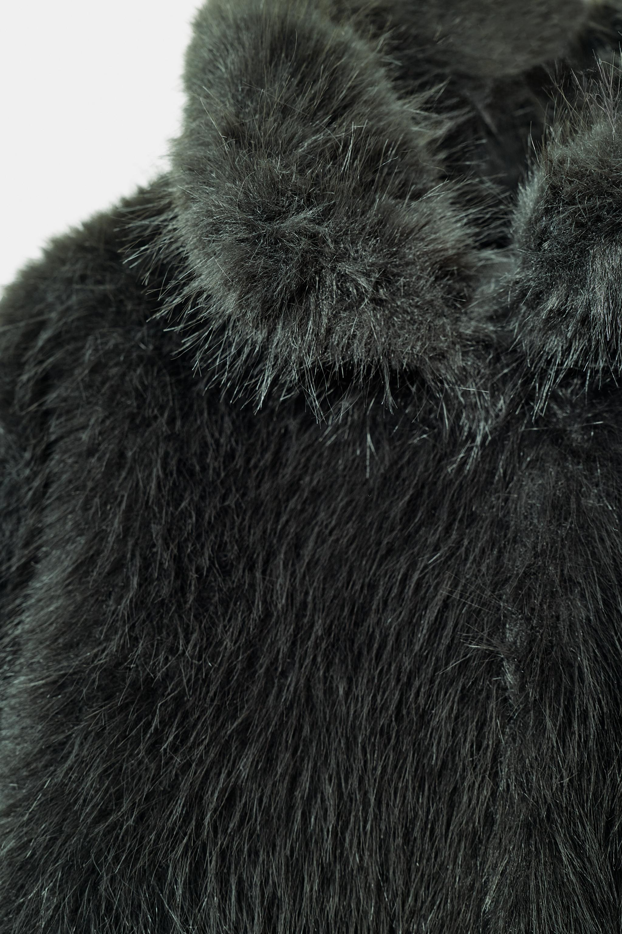 SHORT FAUX FUR TOGGLE COAT