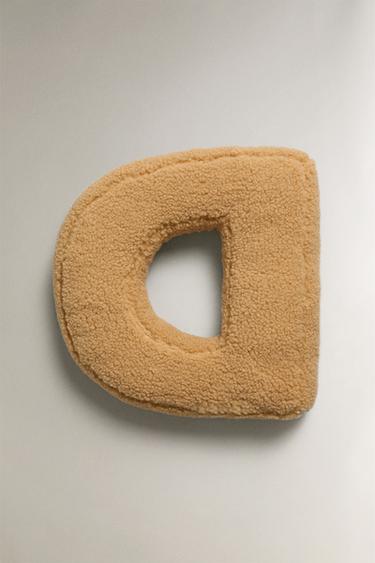 COUSSIN ENFANT LETTRE D - Moutarde de Zara - Image 4