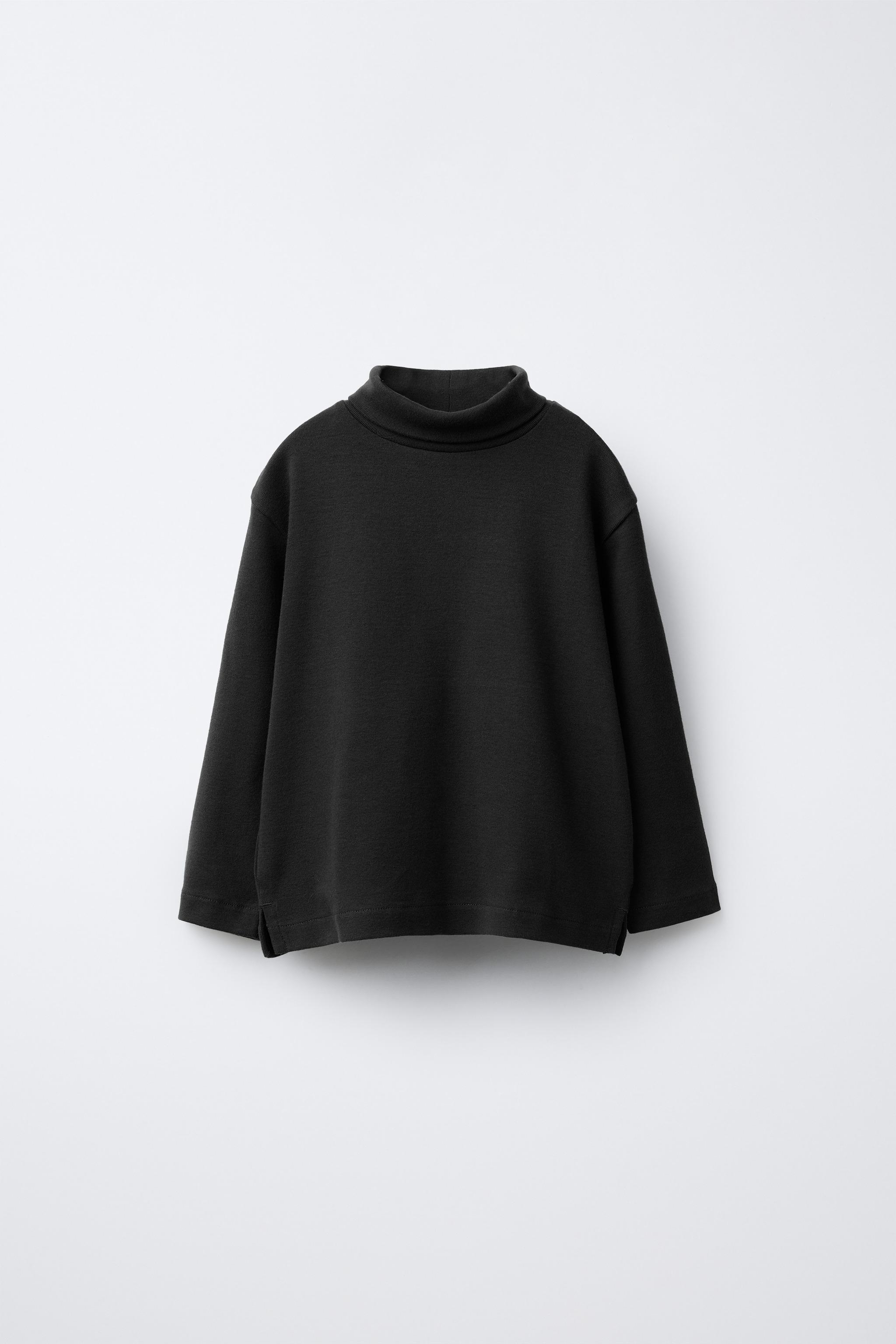 TURTLENECK T-SHIRT