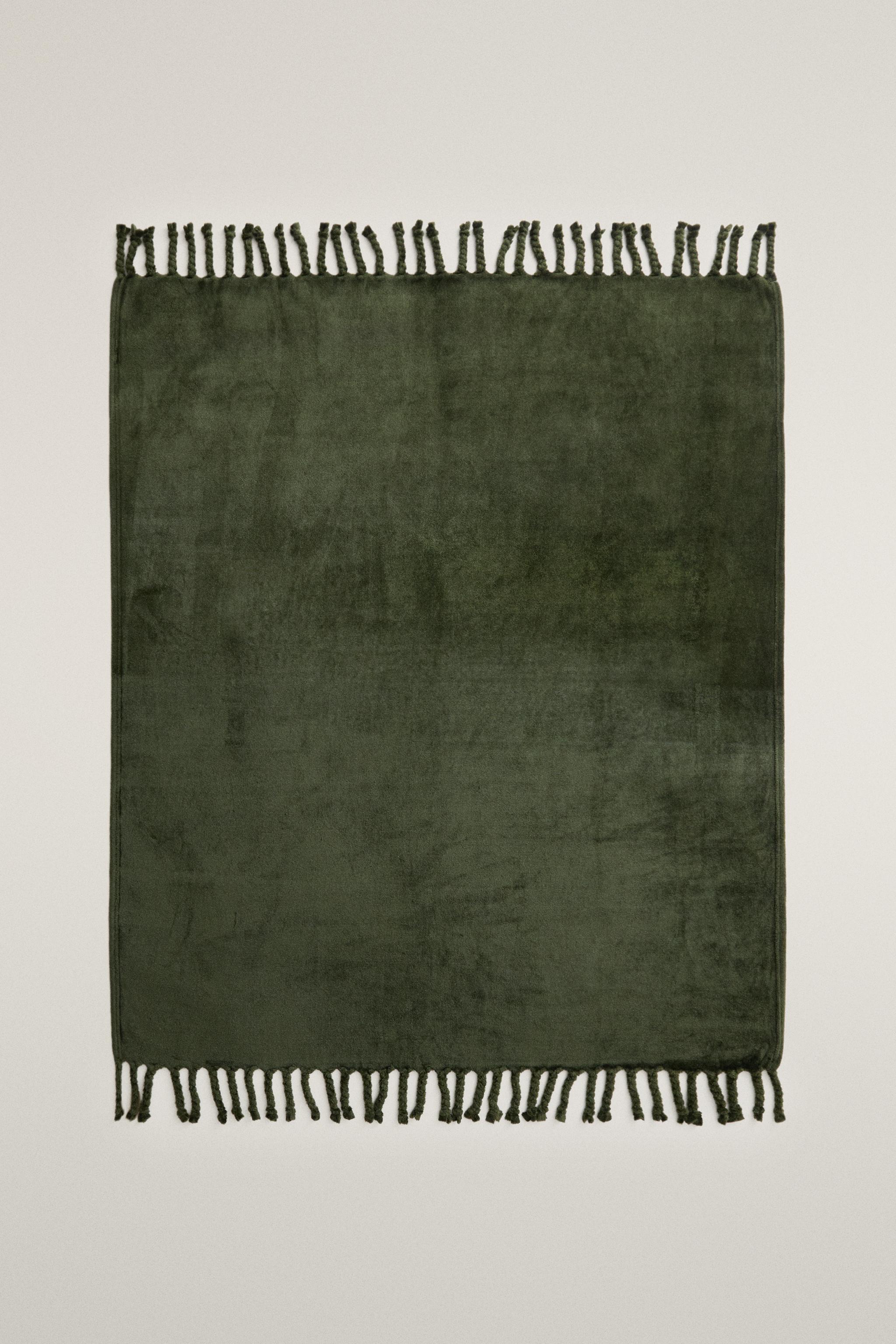 FRINGED FLEECE BLANKET - Green | ZARA Turkey