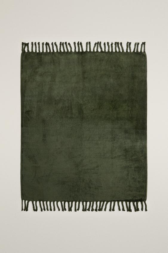 FRINGED FLEECE BLANKET - Green by Zara - Image 0