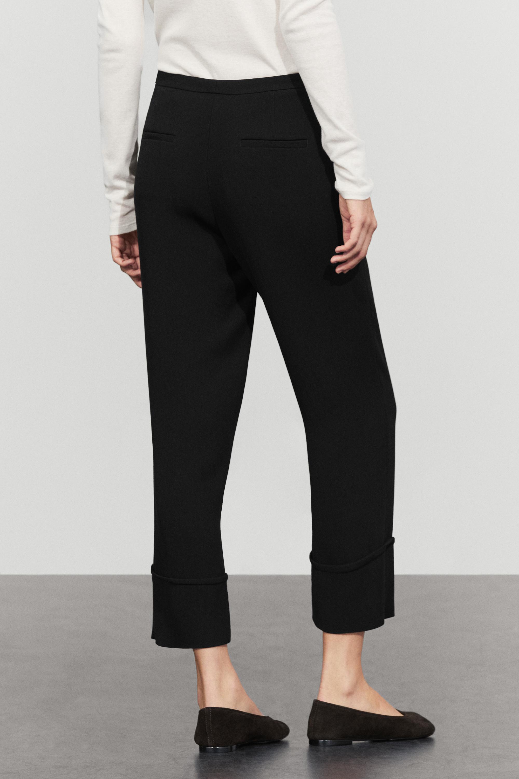 Pantalon capri à revers