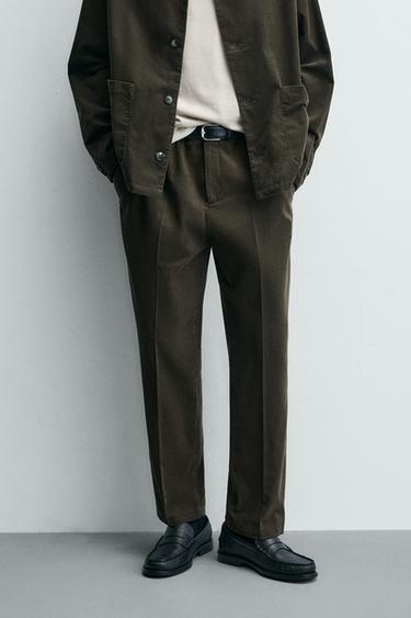 REGULAR FIT BUKSER I LET FLØJL - mørk grøn fra Zara