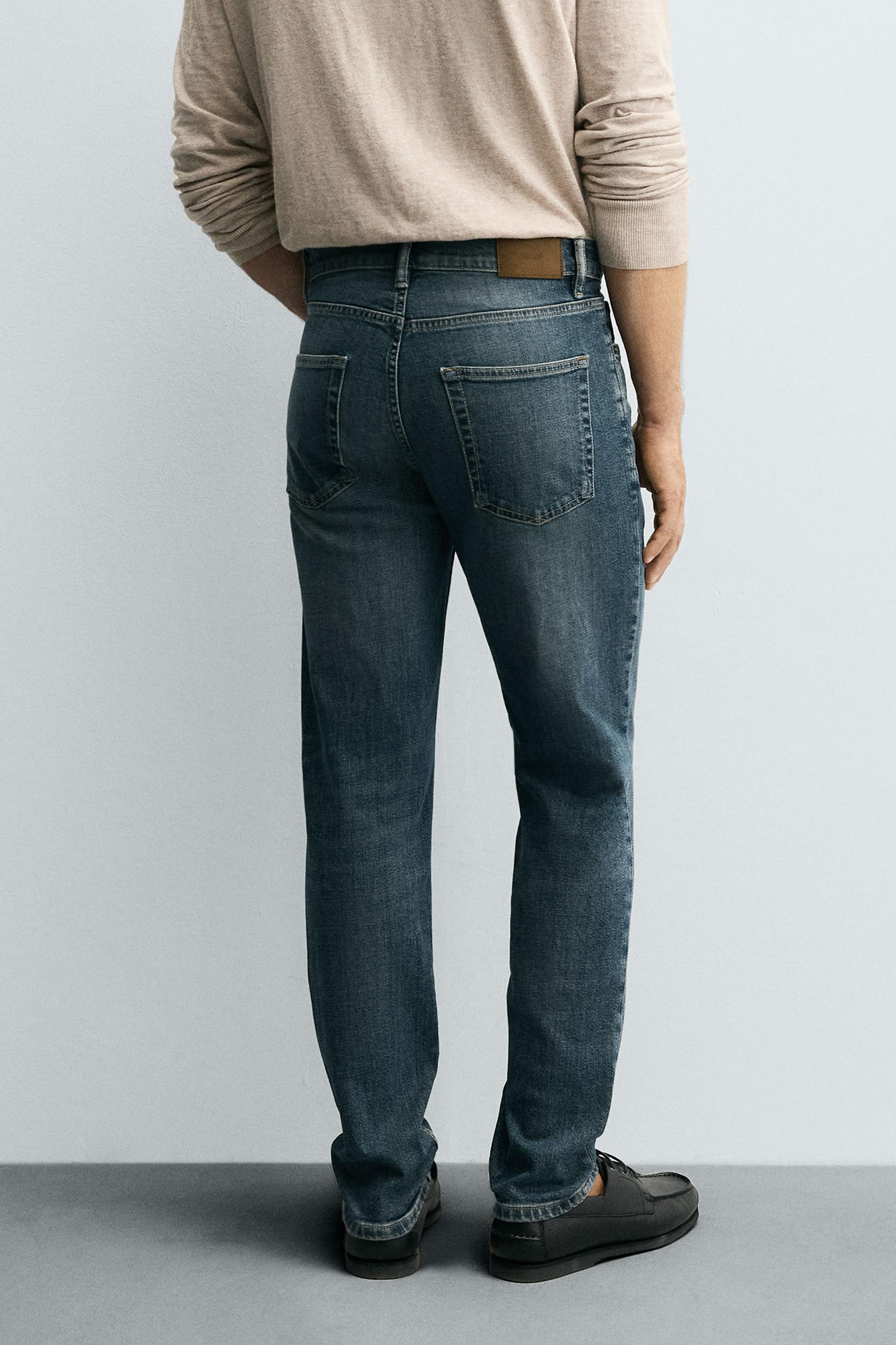 BASIC SLIM FIT JEANS