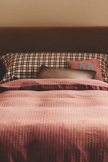 CHILDREN'S STRIPED CHRISTMAS DUVET COVER - Red by Zara