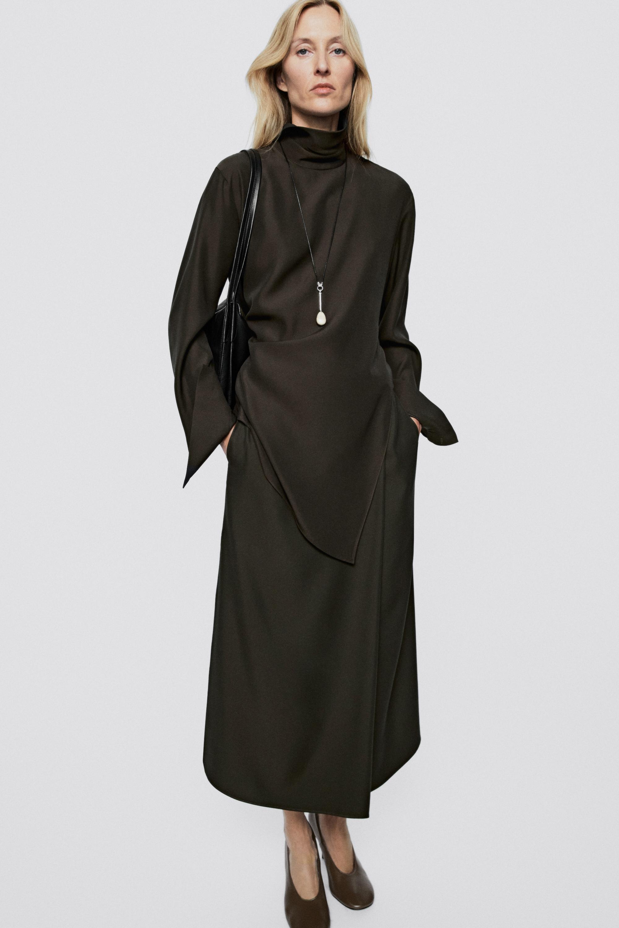 Flowing midi skirt with waist detail - LIMITED EDITION