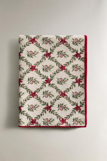 CHRISTMAS DIAMOND JACQUARD TABLE RUNNER - Red by Zara - Image 4