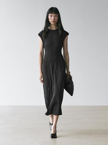 Zara Flowing short sleeve dress - Black