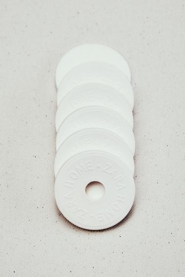 WHITE POWDERY SCENTED CERAMIC PACK (PACK OF 6) — Various 1