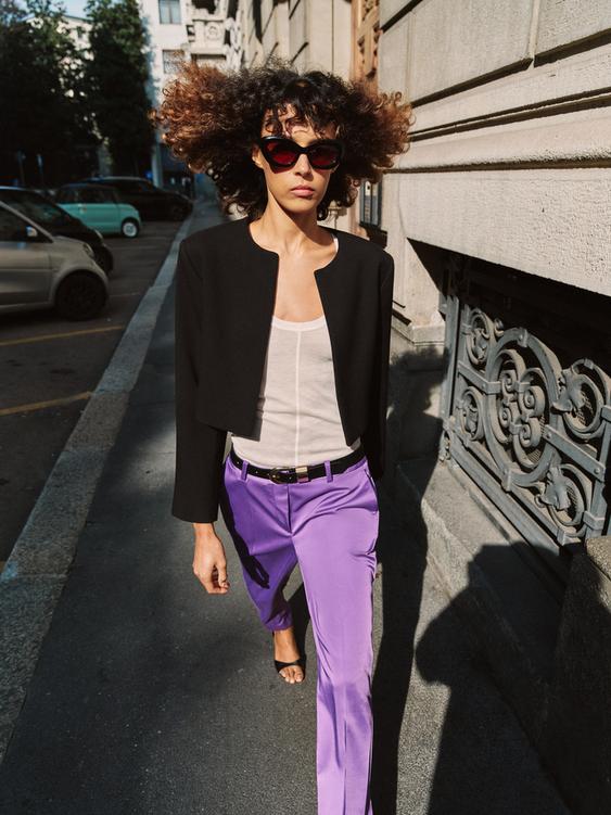 SHORT BLAZER WITH SHOULDER PADS