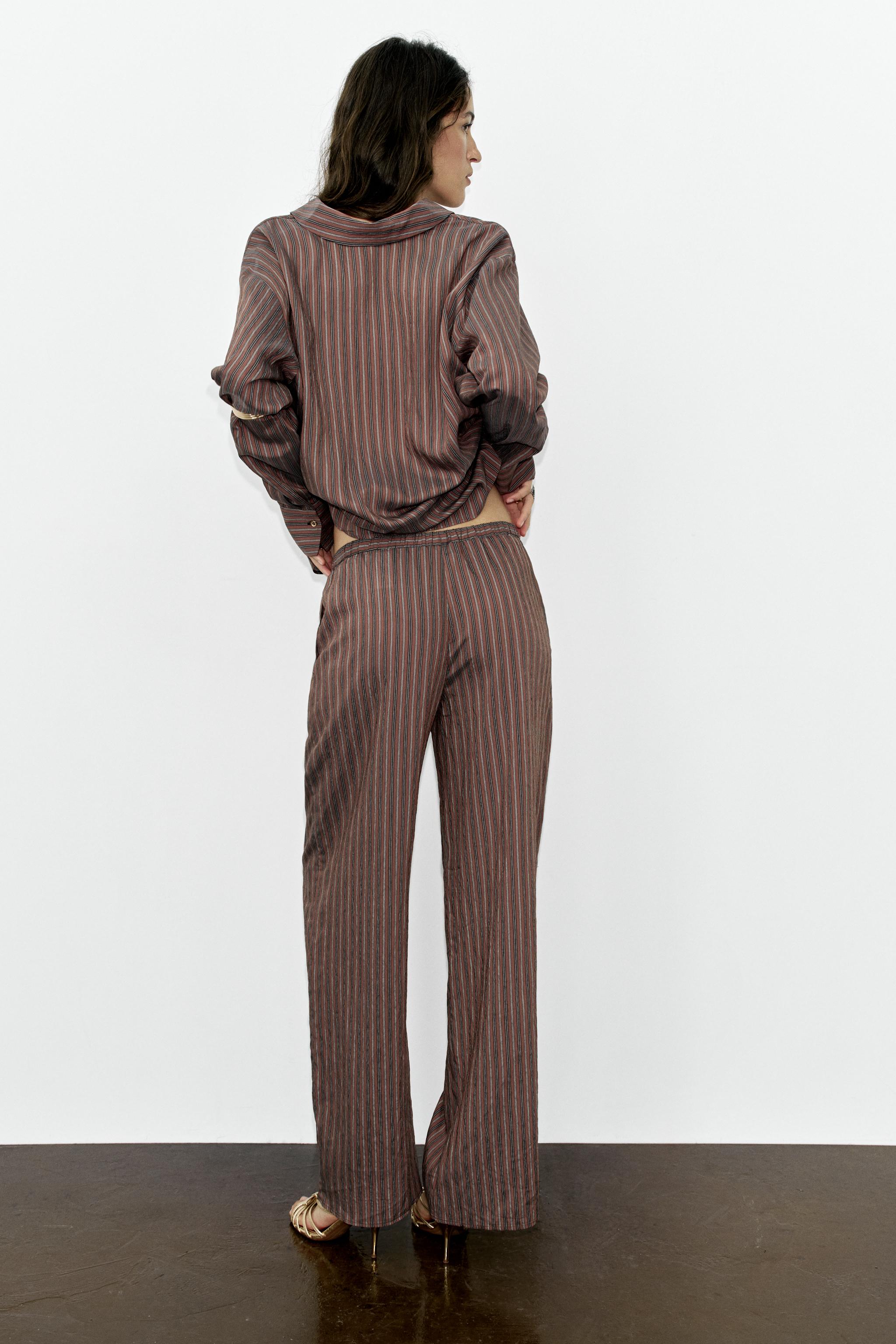 PANTALON LARGE À RAYURES