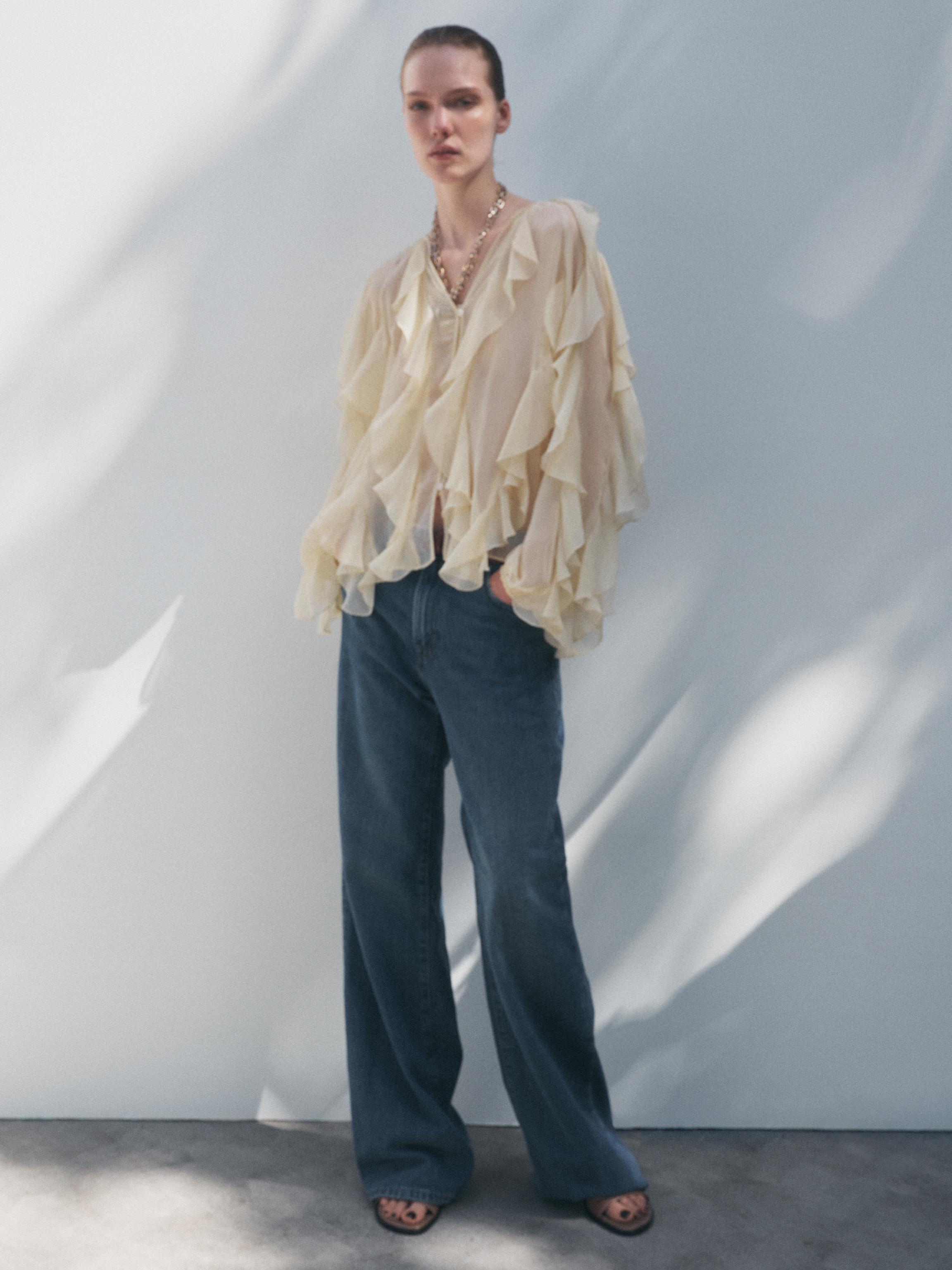 ZW COLLECTION フリル ブラウス - バーガンディ | ZARA Japan / 日本