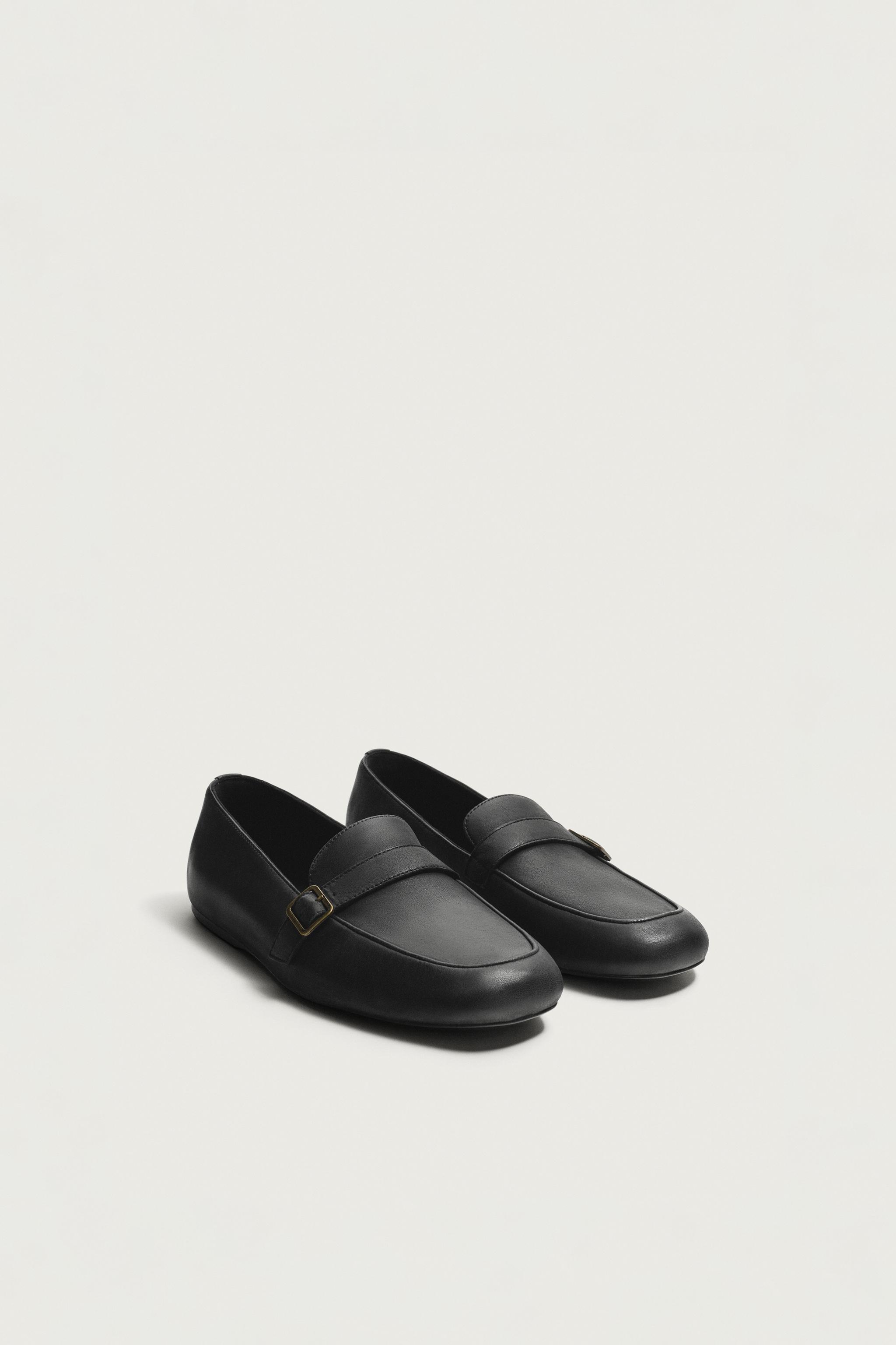 LEATHER LOAFERS — Black
